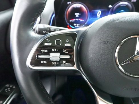 Used 2023 Mercedes-Benz EQB 300 4MATIC w/ Exclusive Package image 15