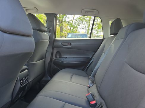 Used 2024 Toyota Corolla Cross LE image 16