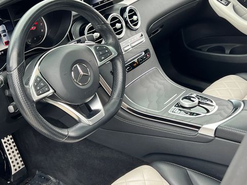 Used 2019 Mercedes-Benz GLC 300 4MATIC Coupe image 2