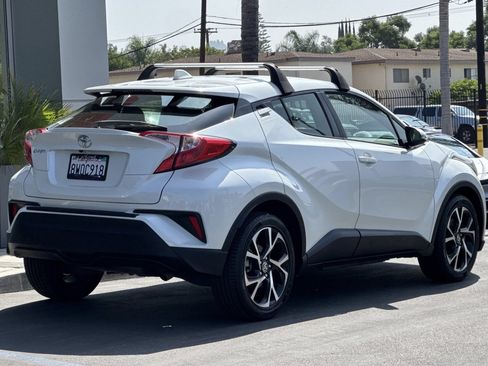 Certified 2021 Toyota C-HR XLE FWD image 5