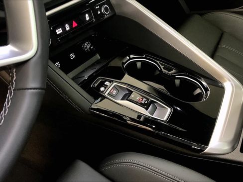 Used 2026 Audi Q5 Premium Plus w/ Premium Plus AWD/4WD image 17