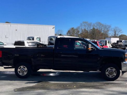Used 2016 Chevrolet Silverado 2500 LT w/ LT Convenience Package image 9
