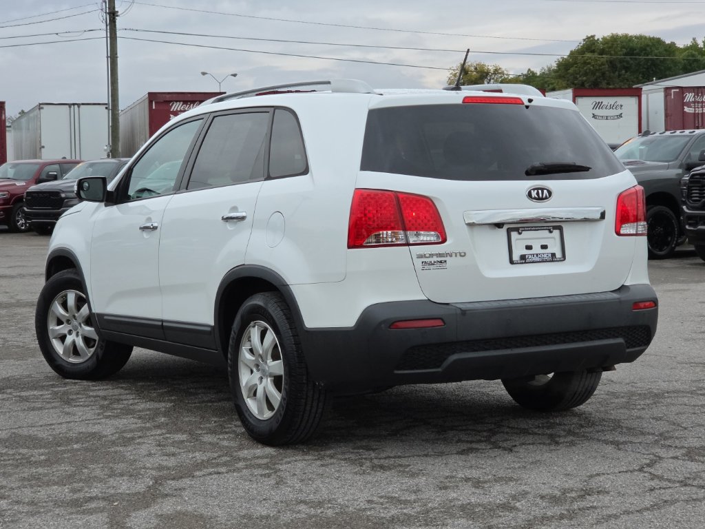 Used 2013 Kia Sorento LX w/ Convenience Pkg FWD image 5