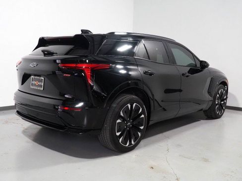 Used 2024 Chevrolet Blazer EV AWD RS image 5