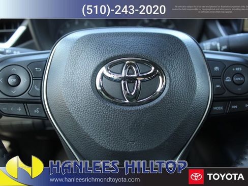 Used 2024 Toyota Corolla SE w/ SE Premium Package image 26