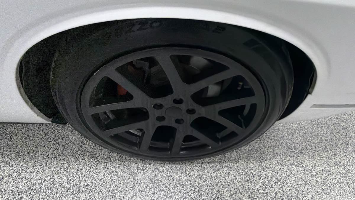 Used 2017 Dodge Challenger R/T RWD image 23