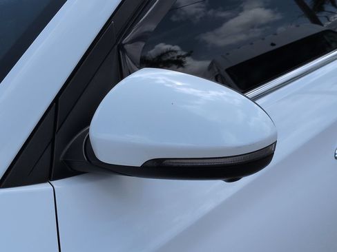 Used 2020 Hyundai Tucson Limited FWD image 12