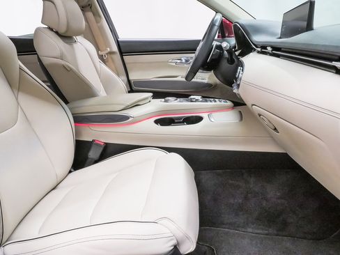 Certified 2023 Genesis GV70 2.5T Advanced w/ Advanced Package image 14