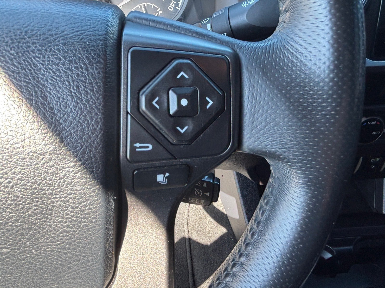 Used 2017 Toyota Tacoma TRD Sport RWD image 23