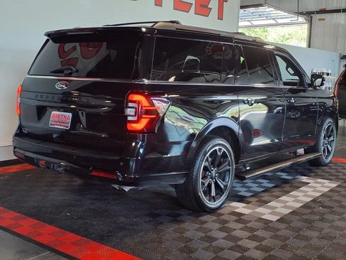 Used 2022 Ford Expedition Max Limited AWD/4WD image 9