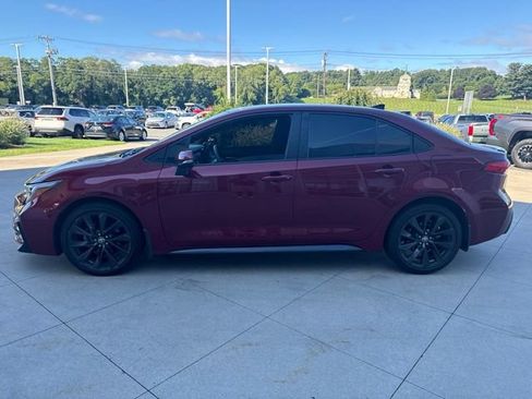 Used 2023 Toyota Corolla SE w/ Carpet Mat Package (TMS) FWD image 4