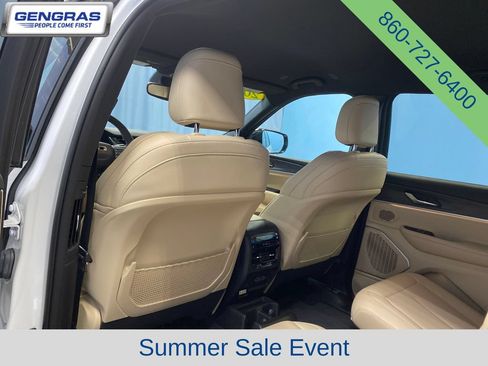 Used 2024 Jeep Grand Cherokee L Limited AWD/4WD image 29