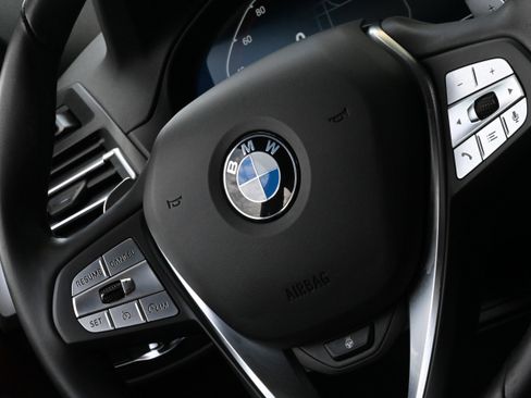 Certified 2025 BMW X4 xDrive30i AWD/4WD image 24