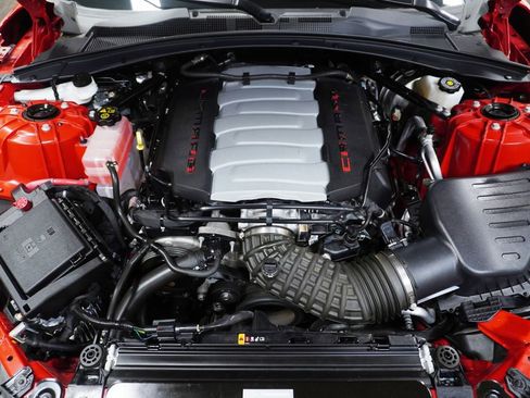 Used 2023 Chevrolet Camaro SS RWD image 9