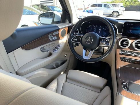 Certified 2022 Mercedes-Benz GLC 300 GLC 300 w/ Premium Package Lite image 3