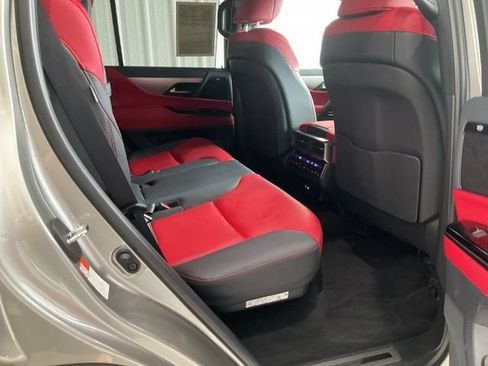 Used 2025 Lexus LX 600 F Sport w/ Accessory Package (2T) AWD/4WD image 26