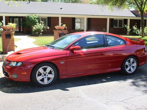 Used 2006 Pontiac GTO image 27