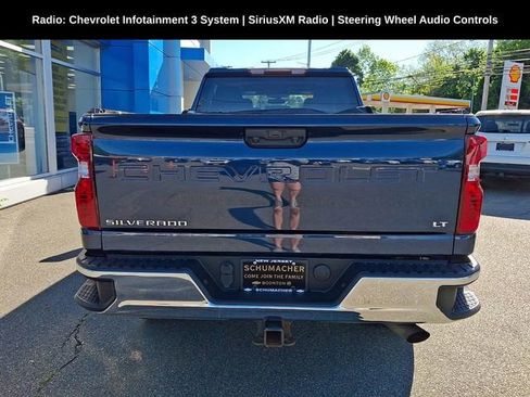 Used 2022 Chevrolet Silverado 2500 LT w/ Convenience Package AWD/4WD image 8