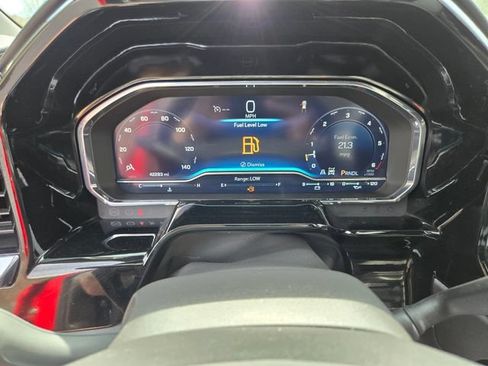 Used 2025 Chevrolet Silverado 1500 LT AWD/4WD image 34