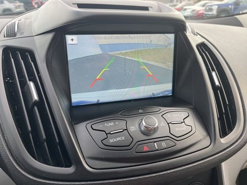 Used 2016 Ford Escape SE w/ SE Chrome Package image 19