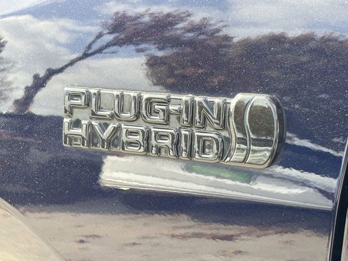 Used 2022 Toyota RAV4 XSE w/ Premium Package image 9