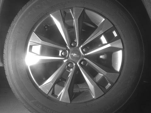 Used 2025 Chevrolet Equinox LT FWD image 15