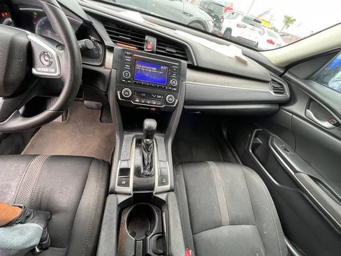 Used 2019 Honda Civic LX image 3