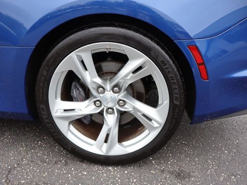 Used 2020 Chevrolet Camaro SS RWD image 29