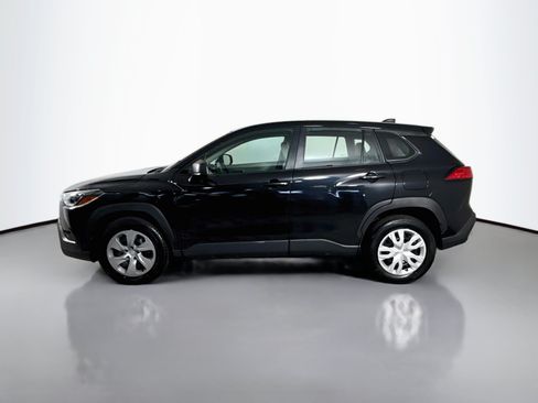 Used 2024 Toyota Corolla Cross L FWD image 6