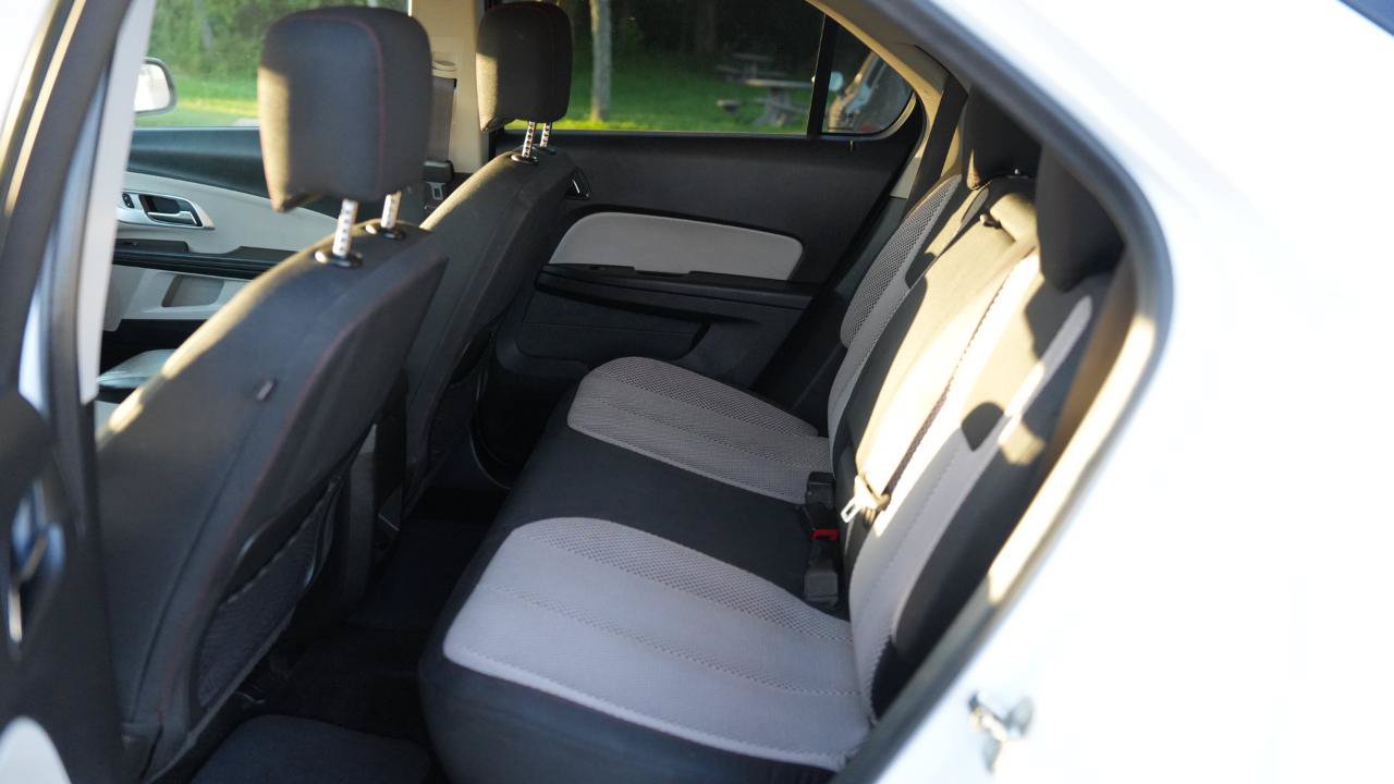 Used 2016 Chevrolet Equinox LT w/ Convenience Package AWD/4WD image 22