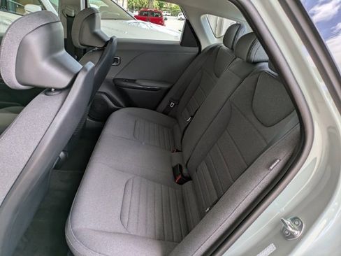 Used 2025 Kia K4 EX image 17