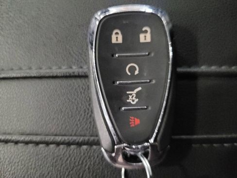 Used 2021 Chevrolet Blazer LT image 32