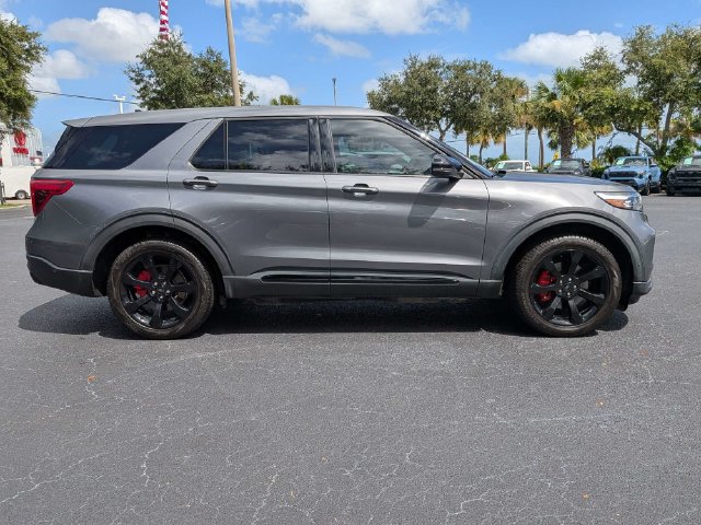 Used 2022 Ford Explorer ST w/ Equipment Group 401A AWD/4WD image 2