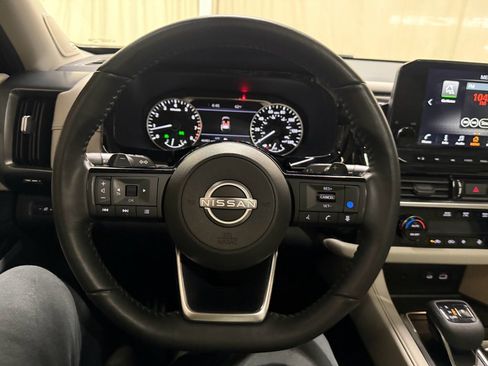 Used 2023 Nissan Pathfinder SL w/ SL Premium Package image 33