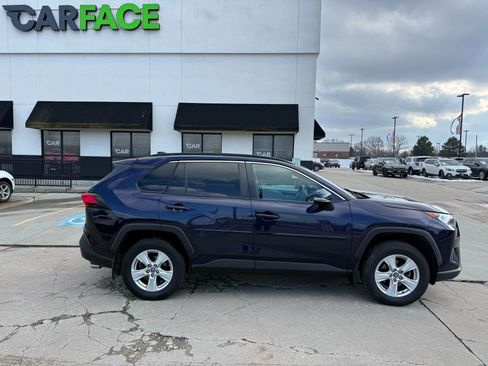 Used 2019 Toyota RAV4 XLE w/ Convenience Package image 18
