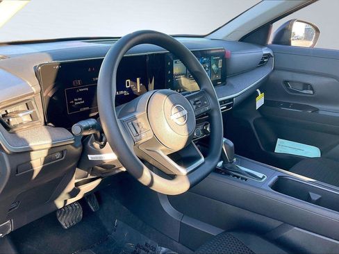 New 2026 Nissan Kicks S image 6