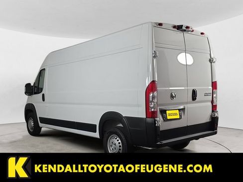 Used 2026 RAM ProMaster 2500 w/ Convenience Group FWD image 3
