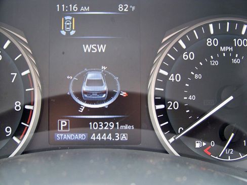 Used 2018 INFINITI Q50 Luxe w/ Sensory Package (Luxe) AWD/4WD image 16