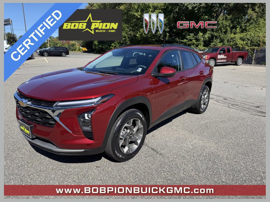 Certified 2025 Chevrolet Trax LT FWD image 1