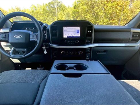 Used 2023 Ford F150 XLT image 44