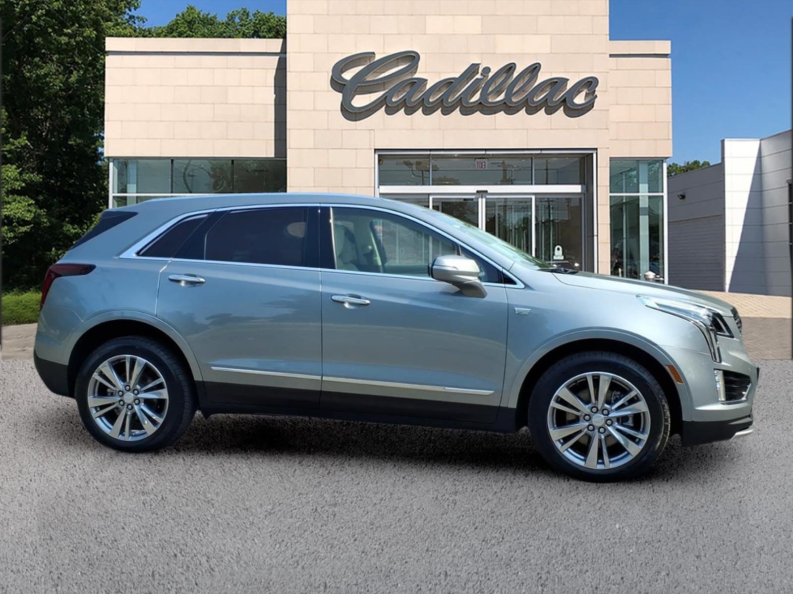 Certified 2024 Cadillac XT5 Premium Luxury AWD/4WD image 6