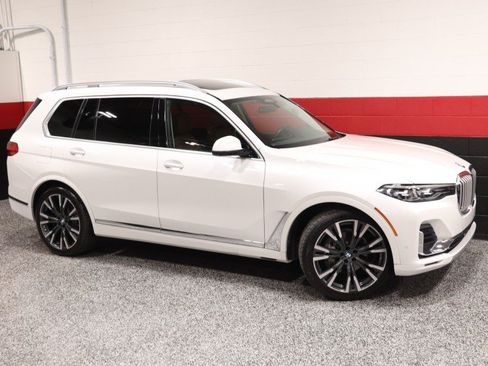 Used 2019 BMW X7 xDrive40i w/ Premium Package AWD/4WD image 2