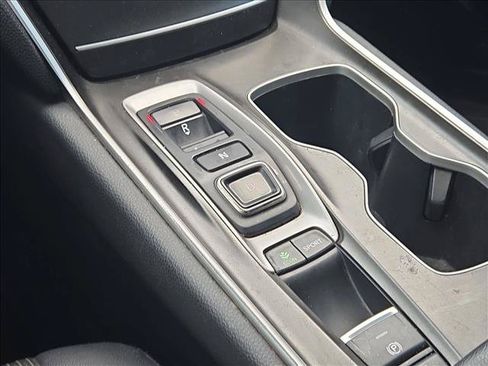 Used 2019 Honda Accord Sport image 11