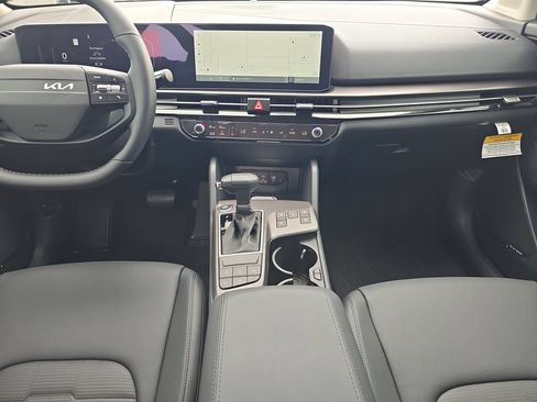 New 2026 Kia Sportage SX FWD image 15