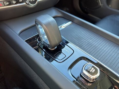 Certified 2025 Volvo S60 B5 Core image 20