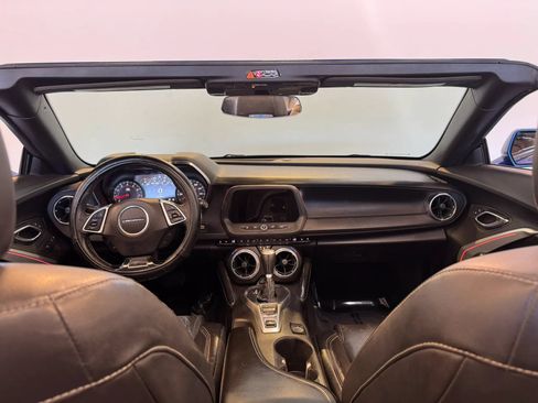 Used 2017 Chevrolet Camaro LT RWD image 18