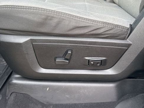 Used 2024 RAM 2500 Big Horn image 22