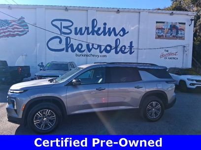 Certified 2025 Chevrolet Traverse LT