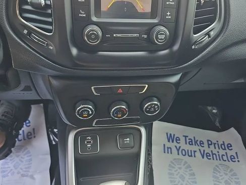 Used 2018 Jeep Compass Sport FWD image 17