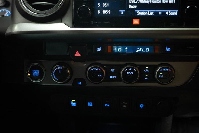 Used 2017 Toyota Tacoma Limited w/ Tow Package AWD/4WD image 18